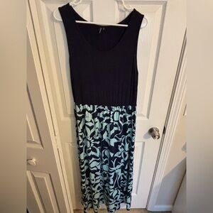 Elegant Navy and Light Blue Floral Maxi Dress - XL